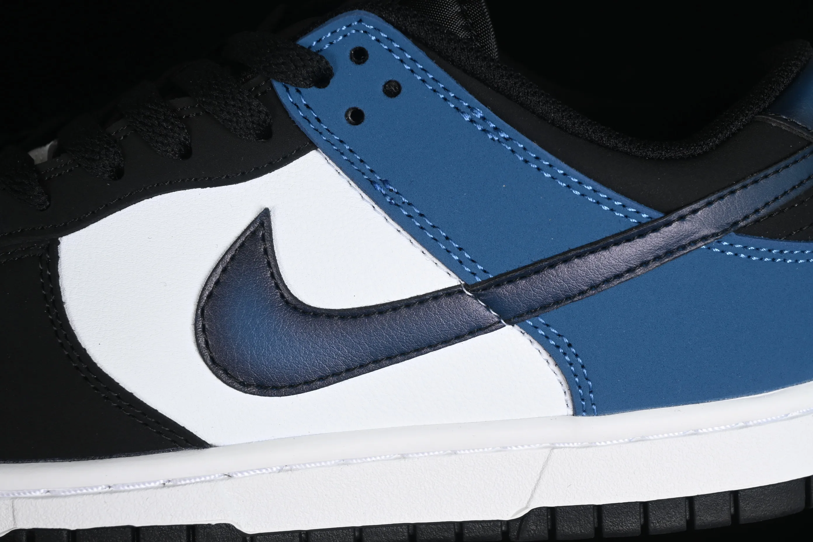 All categories Nk SB Dunk series Nk SB Dunk Low low-top sneakers Nk Dunk Low "Industrial Blue" black and white blue SB low-top sports and leisure sneakers FD6923-100